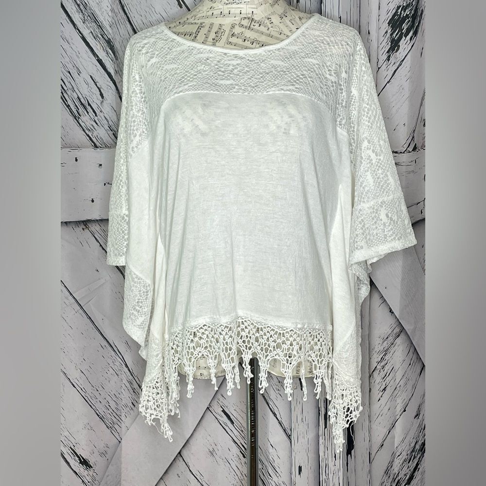 YOU ARE NOT ALONE Batwing Lace Trimmed Top OS